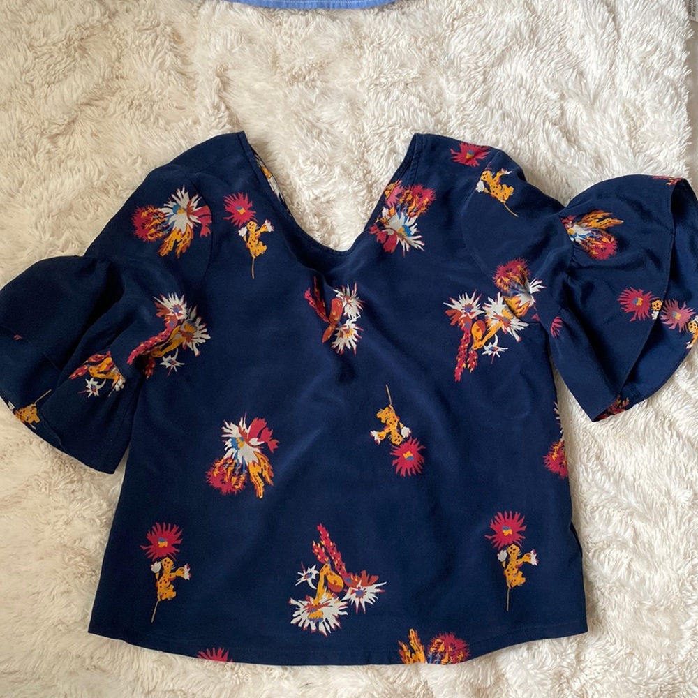 Madewell Bell Sleeve floral top